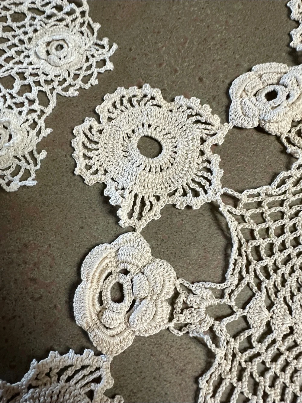 Vintage Handmade Crochet Lace Doilies White Set of 4 Pinwheel Rose